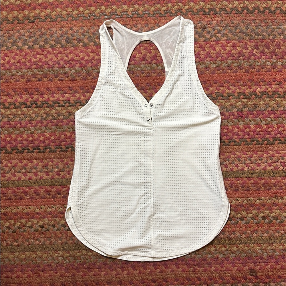 NWOT LULULEMON WHITE MESH LACE TANK